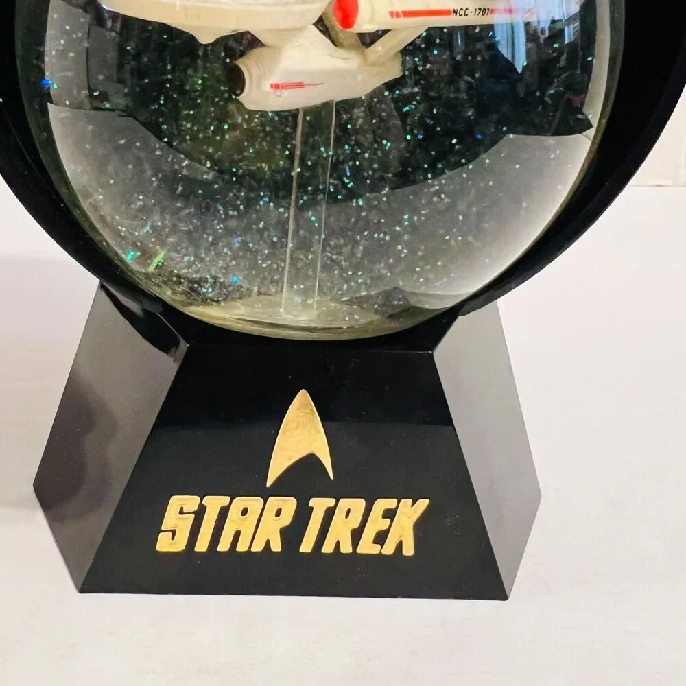1992 Star Trek Lighted Star Globe U.S.S. Enterprise NCC 1701 Original Box